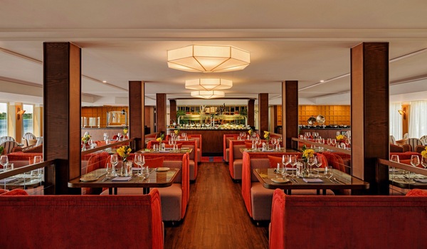 AmaWaterways AmaLilia Main Restaurant - Credit - © 2024 Nour El Refai - All rights reserved 2.jpg